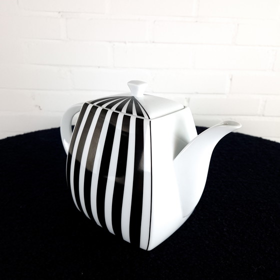 Image 1 of Teiera vintage in ceramica bianca e nera con motivo zebrato
