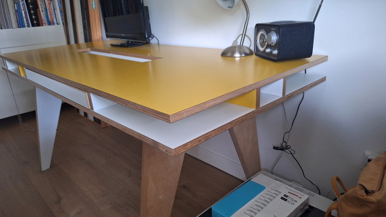 Scrivania a forma di insetto (progettata da Kellie Smits per ARRé Design) – Scrivanie, Wood (photo 4 of 5)