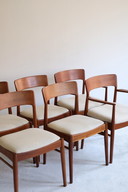 Juego de 6 sillas de comedor Henning Kjaernulf, década de 1960.