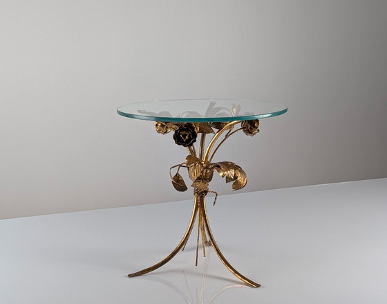 Mid-Century vergoldeter Metall Blumen Rosen Beistelltisch 1970er – Beistelltische, Glass (photo 10 of 18)