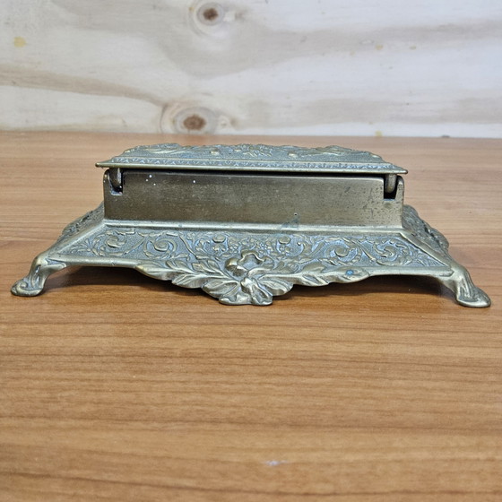 Vintage copper Neo-Renaissance / Art Nouveau stamp tray, Table accessories, Gold (photo 7 of 14)
