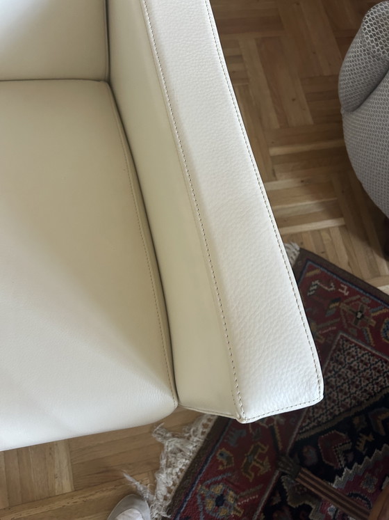 High-End Burov Armchair Ivory Leather - New Condition (Never Used) (photo 4 of 5)