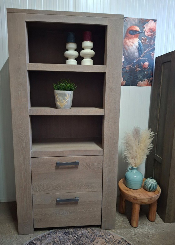Image 1 of Robuuste eikenhouten boekenkast/opbergkast, nieuw