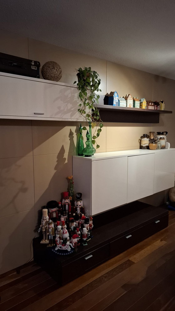 Image 1 of Wall cabinet Carre