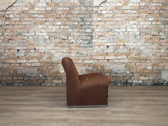 Image 1 of Artifort Alky