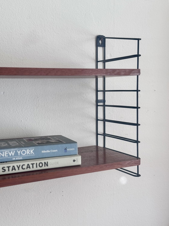 Image 1 of Portaoggetti da parete vintage in teak Tomodo