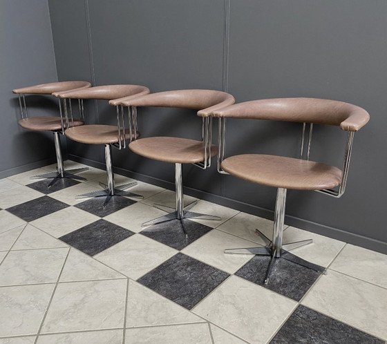Image 1 of Ensemble de 4 chaises pivotantes style Borje Johansen années 1970