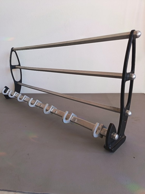 Appendiabiti e porta cappelli da parete in stile Bauhaus di metà secolo – Art Deco, Aluminium (photo 8 of 24)