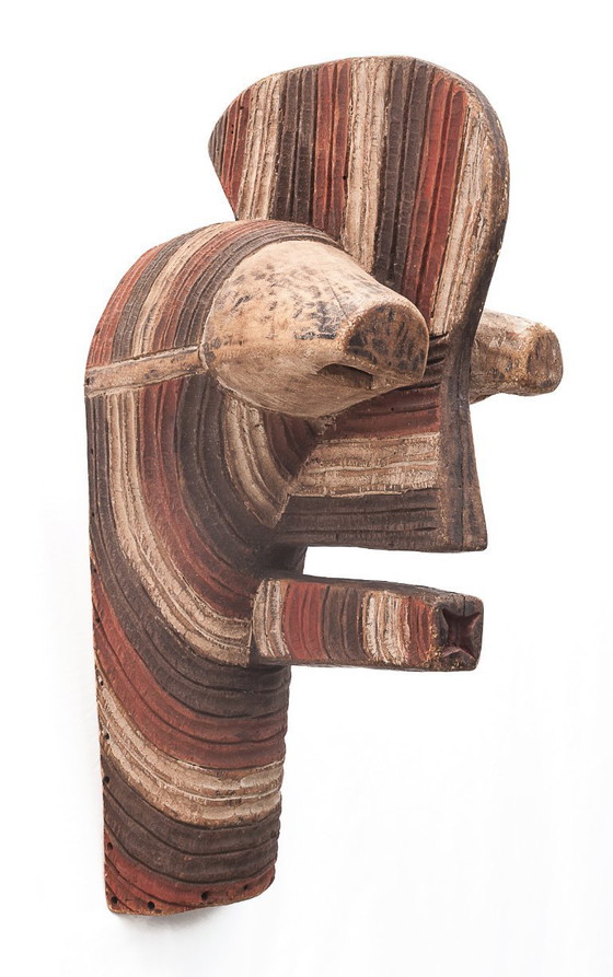 Image 1 of Groot Afrikaans masker