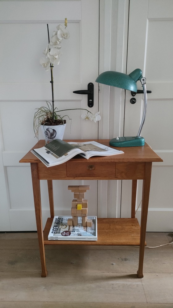 Image 1 of Antieke sidetable art deco tafel vintage tafeltje eiken