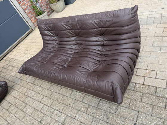 Image 1 of 100% authentic Ligne Roset Togo 2x 3-seater in Chocolate Brown leather