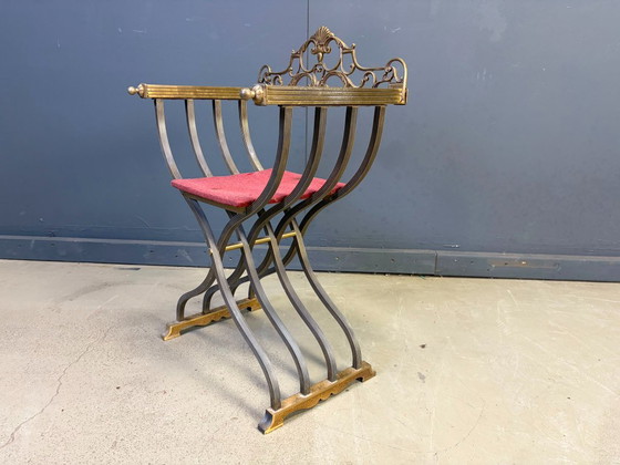 Silla Dante de estilo renacentista, década de 1960. – Sillas y sillones, Metal, Textile (photo 10 of 13)