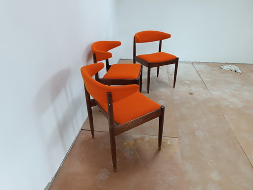 3 chaises de salle à manger
