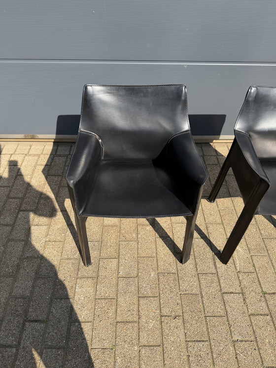 Image 1 of 2x Cassina Cab 413 Mario Bellini met armleuningn in zwart Tuig leder