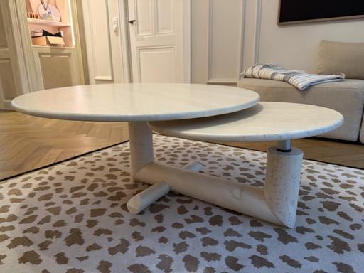 Runder Couchtisch aus Travertin