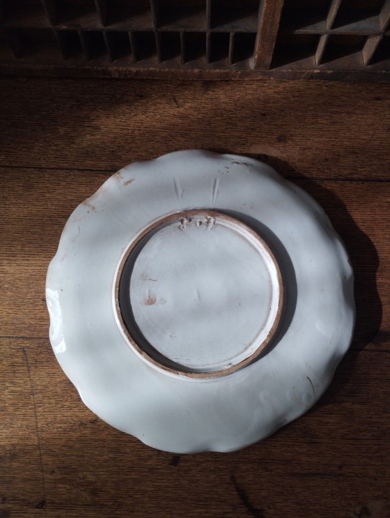 Image 1 of Antieke decoratieve aardewerken schaal