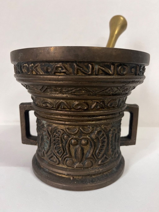 Mortero y maja de bronce vintage de 4,5 kg