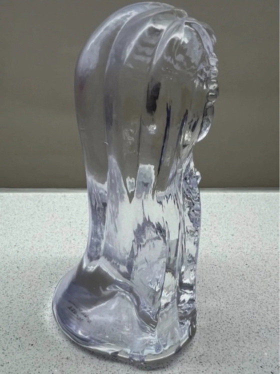 Image 1 of Evento artistico Ikea 2018, statuetta in vetro "Notturna" di Junko Mizuno.