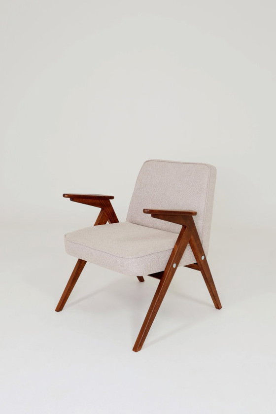 Image 1 of Scandinavische Beige Fauteuil Vlecht Stoffering Walnoot Kleur Houten Lounge Stoel Vintage Stijl