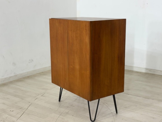 Image 1 of Cómoda de mediados de siglo Armario de salón Armario