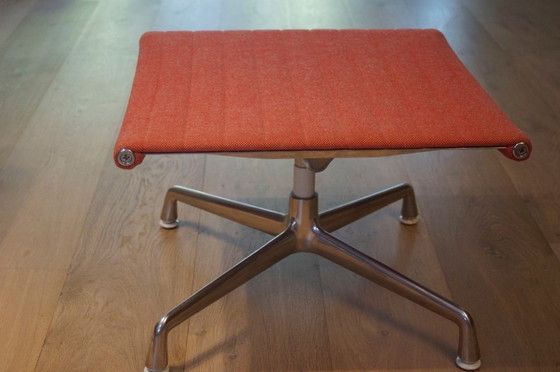 Image 1 of Eames aluminum Lounge chair with footstool coral red as new
