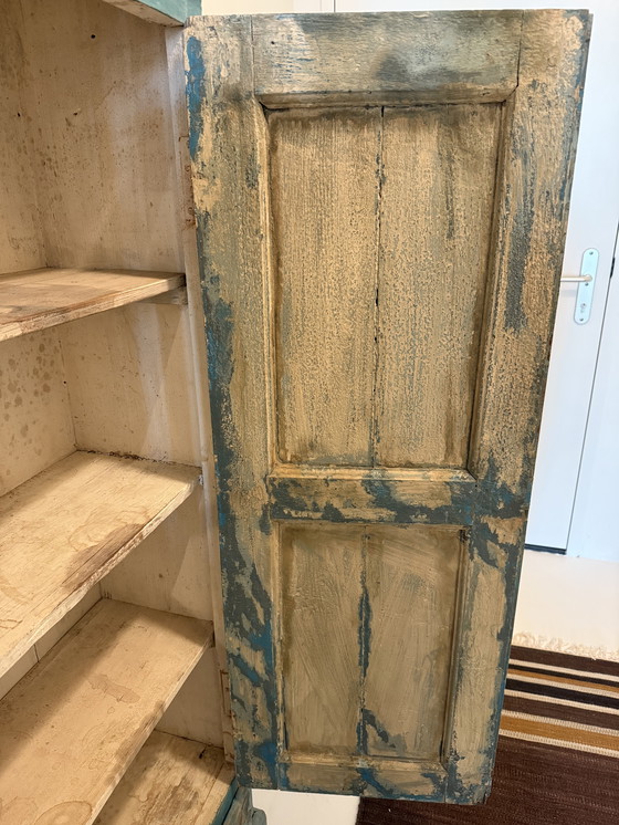 Image 1 of Vintage blauwe handgemaakte Indiase kast