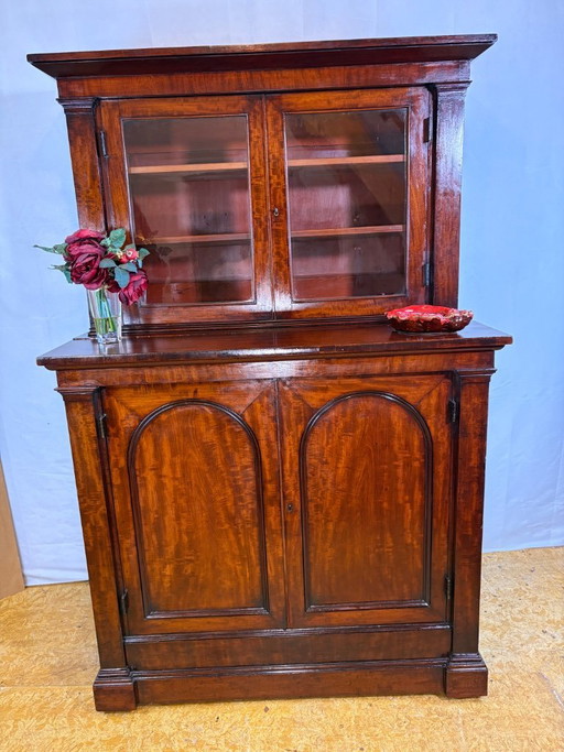 Exceptional William IV Apothecary Cabinet / Chemist Shop Counter – Circa 1830  A rare and authentic William IV apothecary cabine