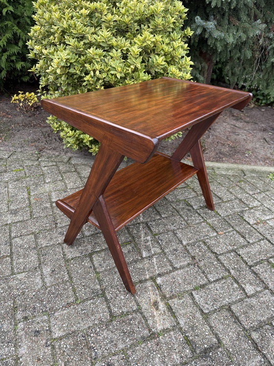 Image 1 of Table d'appoint en bois vintage milieu du siècle