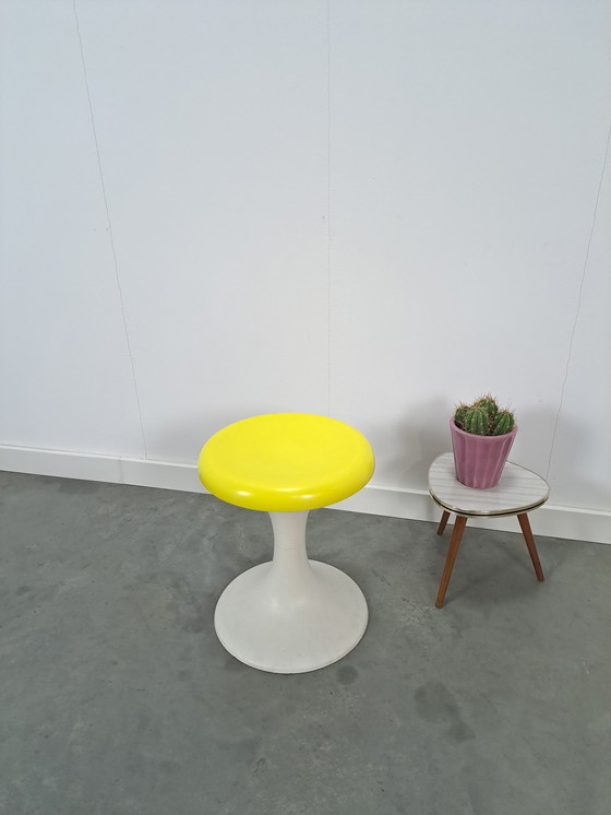 Image 1 of Taburete Space Age Amarillo y Blanco N°1