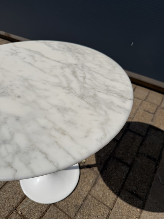 Image 1 of Knoll Tulip side table in Arabescato Satin matte marble in MINT CONDITION!! Eero Saarinen