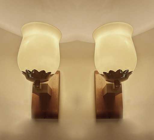 2X Art Deco Wall Lights