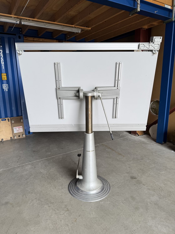 Image 1 of Magnifique table à dessin Nike Eskilstuna avec machine à dessiner Isis