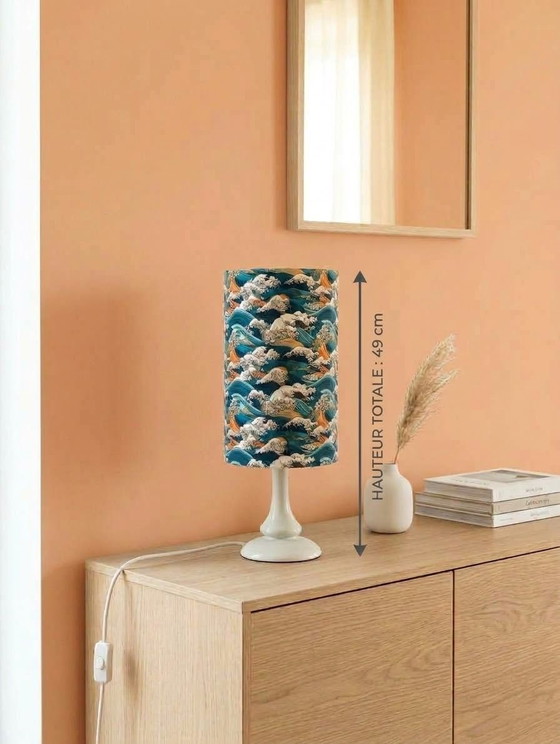 Table lamp printed "The Great Wave off Kanagawa" Hokuzai (handmade), creation artisanale, Cotton, Metal (photo 7 of 7)