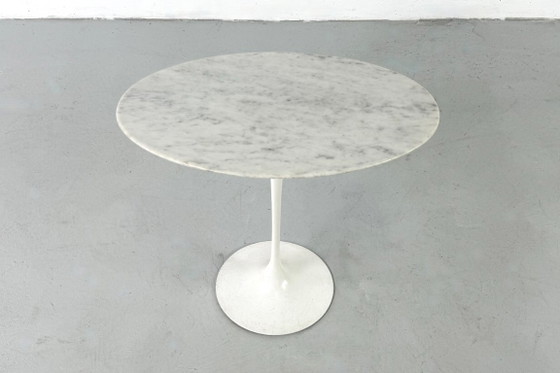 Side Table/Gueridon Tulip by Eero Saarinen for Knoll International - 1960s – Aluminium (photo 3 of 11)
