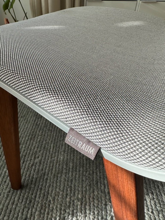 Image 1 of Zeitraum Morph Stuhl