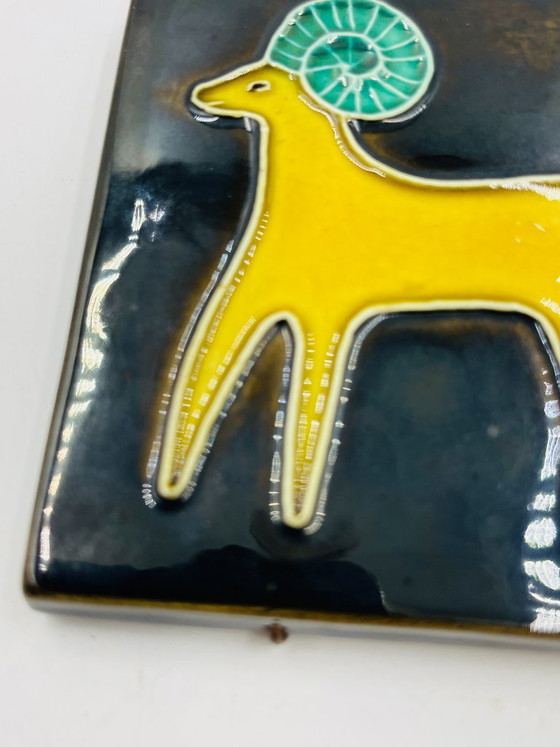 Piastrella vintage in ceramica a forma di testa di ariete di Yvette Manoy - 1968 – Decorazioni murali (photo 4 of 11)