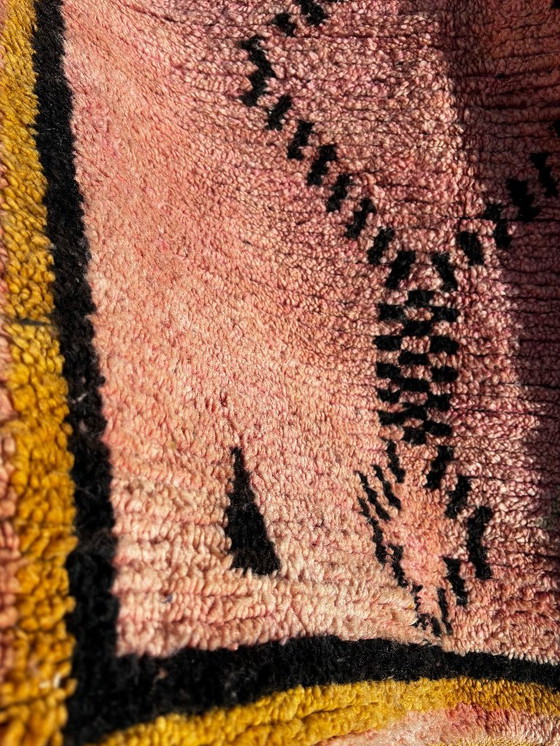 Image 1 of Modern Marokkaans handgemaakt wollen vloerkleed – Roze Berber vloerkleed 200x320 cm