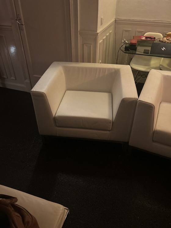 Image 1 of Sillón LUXY de piel blanca