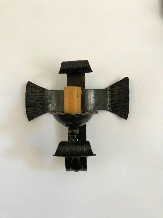 Image 1 of 2 brutalistische Wandleuchten aus Schmiedeeisen 70er Jahre