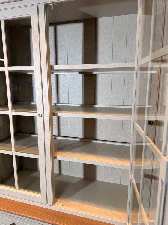 Large Oak Display Cabinet with Integrated Lighting (photo 5 of 6)