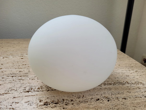Image 1 of Lámpara de mesa esférica de cristal blanco mate Sompex, lámpara de mesa ovalada, objeto de luz