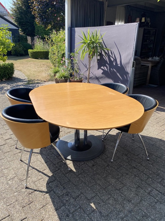 4 sillas de comedor Leolux Giotto y mesa Leolux Trias – Conjuntos de comedor, Leather, Metal (photo 7 of 11)