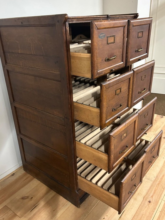 Image 1 of Industriële vintage dubbele archiefkast circa 1925