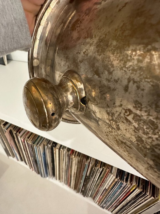 Image 1 of Seau À Champagne Ancien En Métal Argenté – Patine Authentique