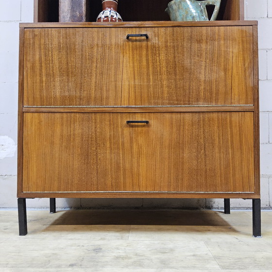 Image 1 of Librería/mueble bar de teca estilo años 60 (vitrina expositora), mueble de 3 piezas de mediados de siglo.