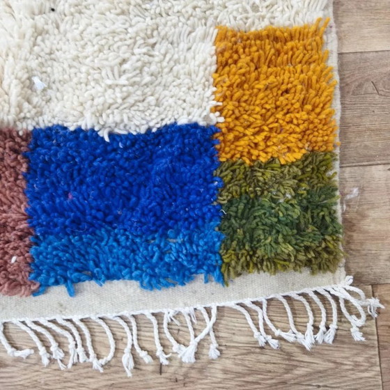 Image 1 of Azilal-Wollteppich, farbenfroh – handgewebte Naturwolle (256×146 cm)