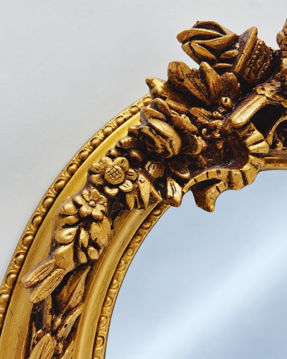 Large Golden Full-Length Mirror with Ornate Crest – Greensquare, Glass, Wood, Vintage (photo 5 of 10)