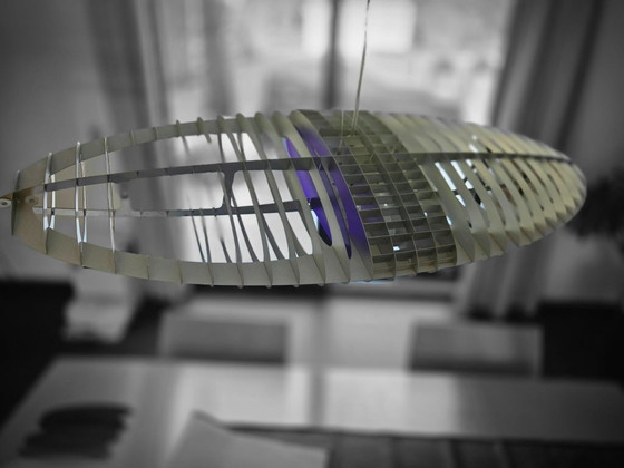 Aluminum slatted pendant lamp with colored inserts, Luceplan, Plastic, Aluminium, Multi Color, Modern (photo 3 of 5)