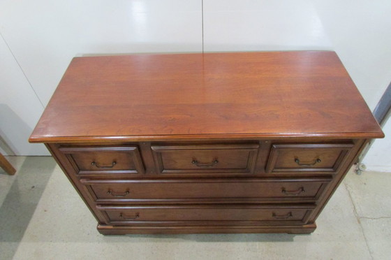Image 1 of Mahogany chest of drawers, 5 quality drawers