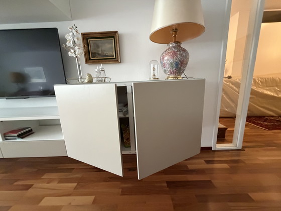Image 1 of Ikea Besta hangende TV wandkast 